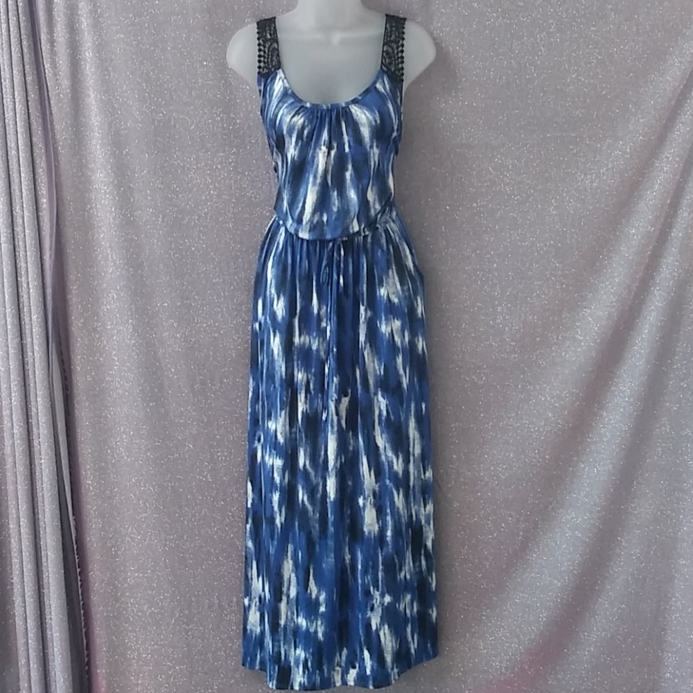 Plus size dress